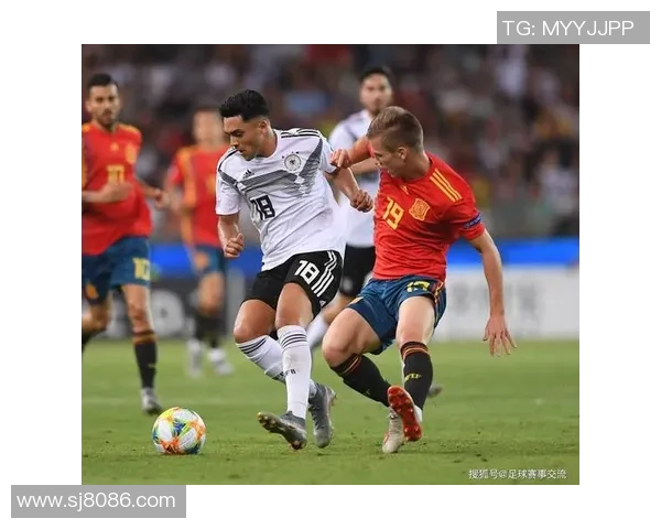 波兰足球二号球星是谁 他在球队中的作用与影响力解析 波兰足球二号球星是谁 他在球队中的作用与影响力解析